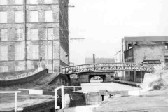 The empty Top Lock at Brighouse.