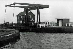 Kirkhouse Green lift bridge.