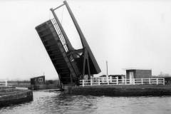 Kirkhouse Green lift bridge.