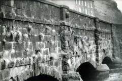The Rochdale Canal aqueduct over the River Calder.