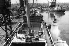 Discharging 1800-tons of sulphur.