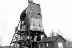 Goole's No 5 Compartment Boat Hoist.