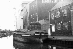 Syntan moored on Beverley Beck.