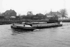 Liliane under way.