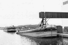 Barge Selby Margaret being loaded.