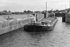 Gladys Lillian leaving a lock.