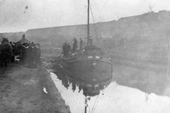 A barge unloading at Thornhill.