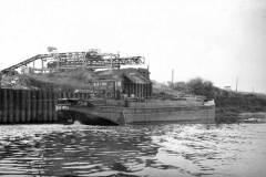 Hull registered barge